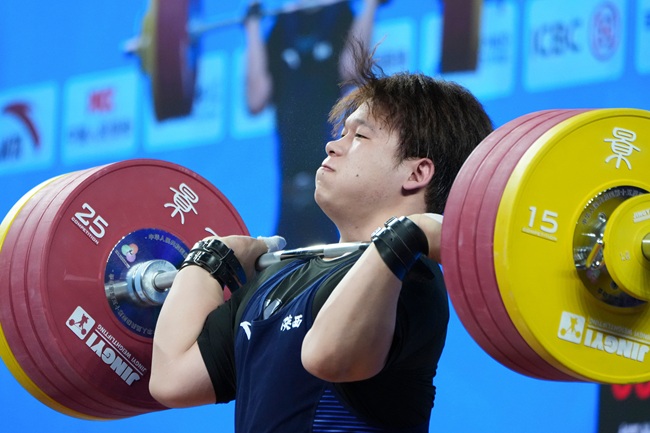十五运会│举重项目收官 小将王贵洲破纪录夺冠