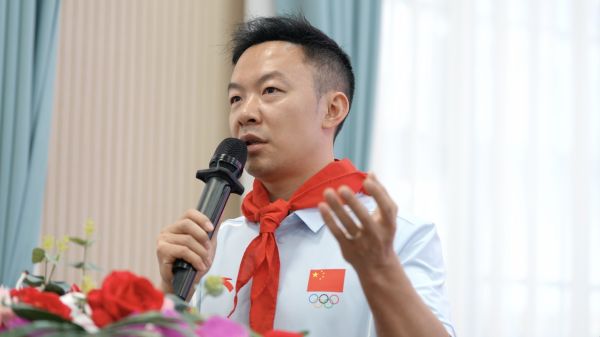 奥运冠军郭伟阳为同学们送上寄语。图片来源：国家体育总局体育文化(huà)发(fā)展(zhǎn)中(zhōng)心(xīn)