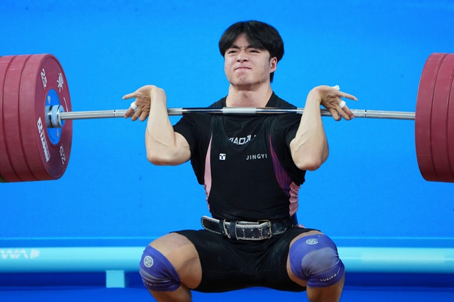 十五运会│男子举重两位00后夺冠